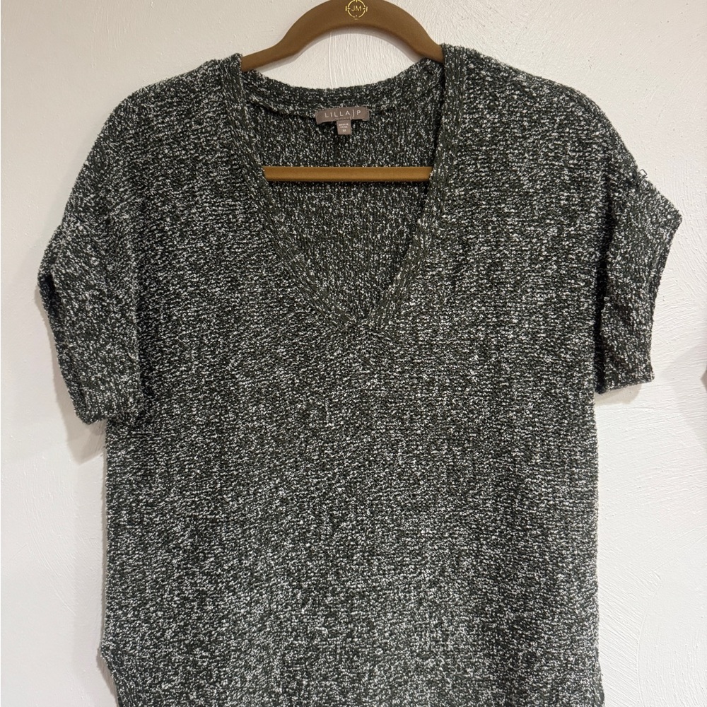 Lilla P Marled green & White V-Neck Short Sleeve Sweater